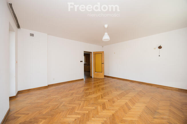 Dom wolnostojący, 100 m od stacji PKP Michalin