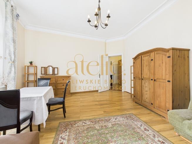 Mieszkanie w zadbanej kamienicy w sercu Sopotu.