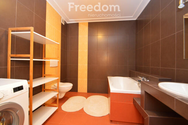 Dom w zabudowie szeregowej w Szczęsnem