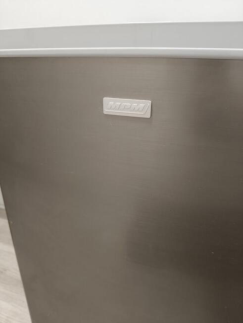 Sprzedam lodówkę 85/48