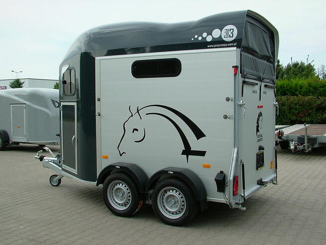 Przyczepa do przewozu koni dwukonna marki Cheval Liberte