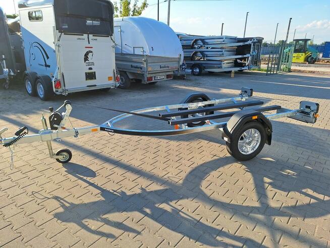 Przyczepa do przewozu skutera wodnego z płozami