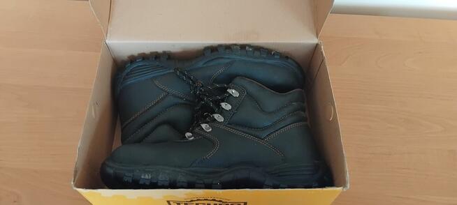 TRZEWIKI CALIZATURE DI SICUREZZA TECHNO by COFRA