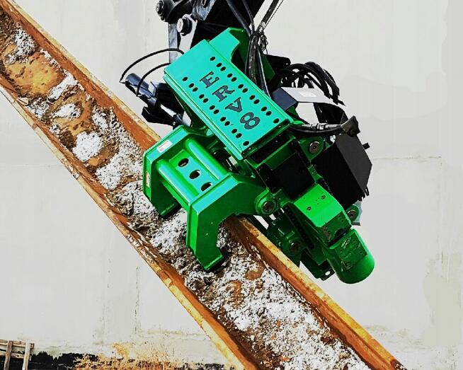 Wibromłot do koparki 35-40 ton (boczny chwyt)