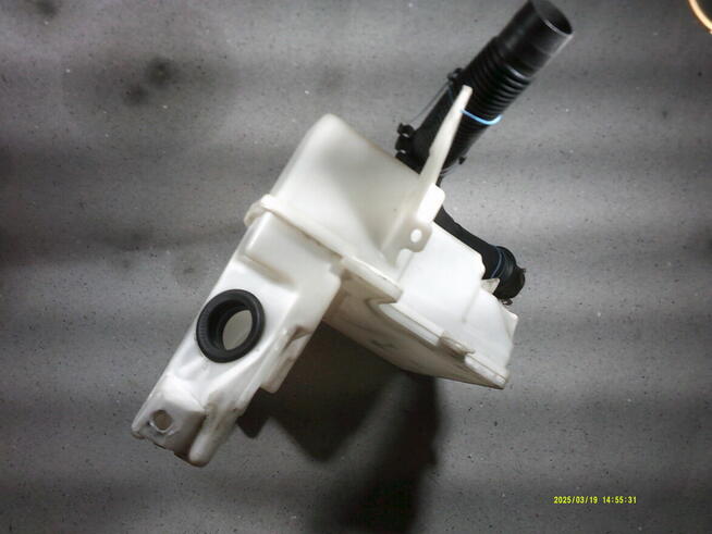 Zbiornik plynu spryskiwaczy Focus MK4