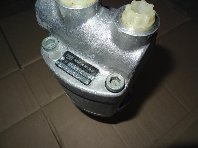 Pompa oleju PZK1-12K nowa oryginał hydraulika SW680