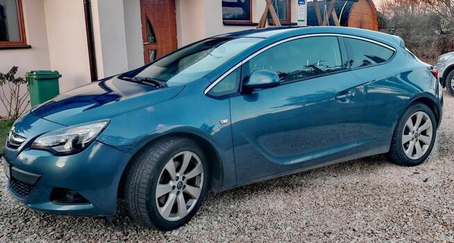 Opel Astra J GTC 1.4 Turbo