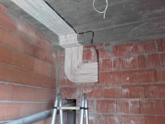 Elektryk / Usługi elektryczne / Instalacje elektryczne