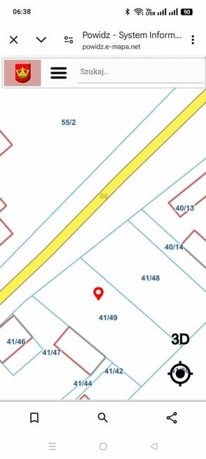 Działka w okolicy jezior i lasów.