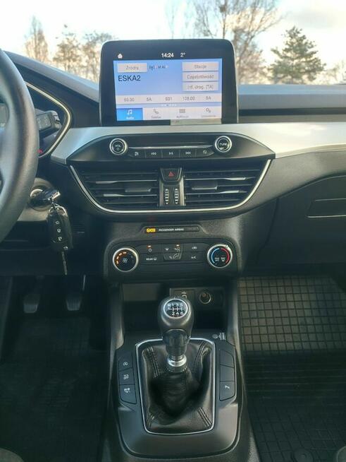 Ford Focus Salon Polska fv23
