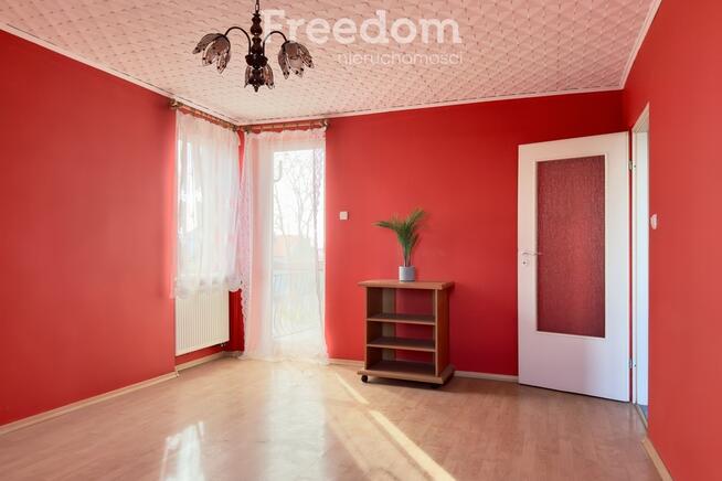 2-pok. mieszkanie w Skibicach, 2 garaże blaszane