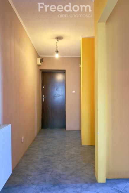 2-pok. mieszkanie w Skibicach, 2 garaże blaszane