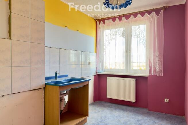 2-pok. mieszkanie w Skibicach, 2 garaże blaszane