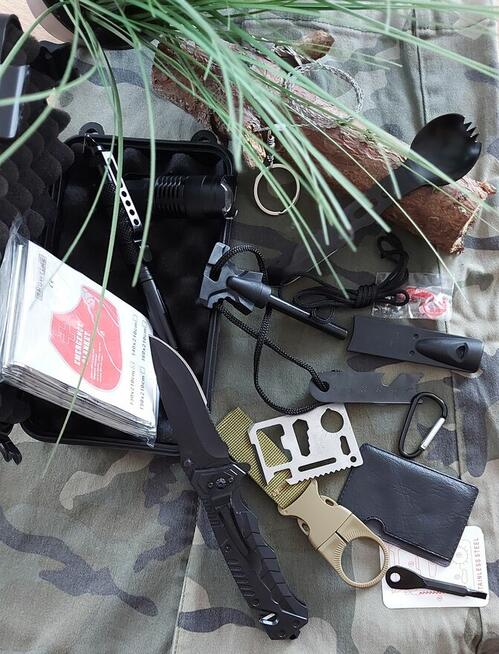 Wojskowy zestaw przetrwania SURVIVAL