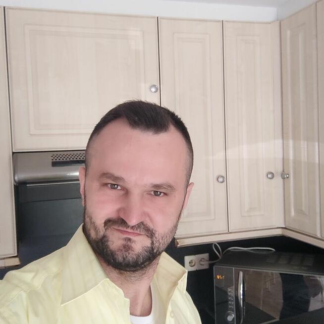 Pomocnik szuka pracy. Śląsk albo zagranica.