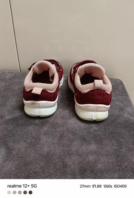 Adidaski dla dziewczynki