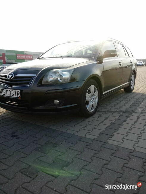 Toyota Avensis zadbana sprawna PILNIE