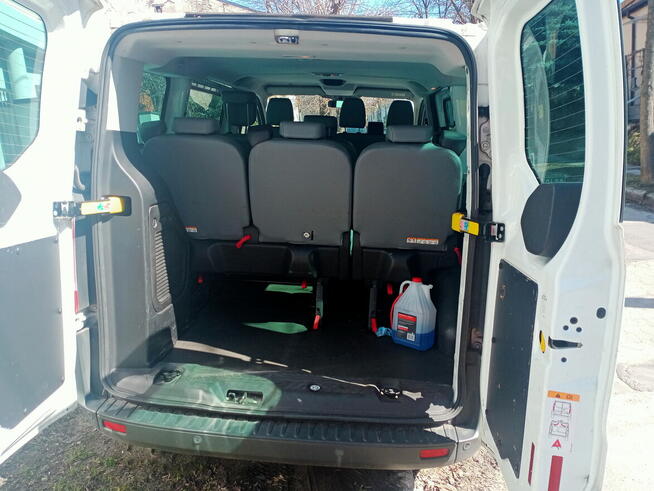 przewóz osób i towarów Ford CUSTOM 9 osobowy