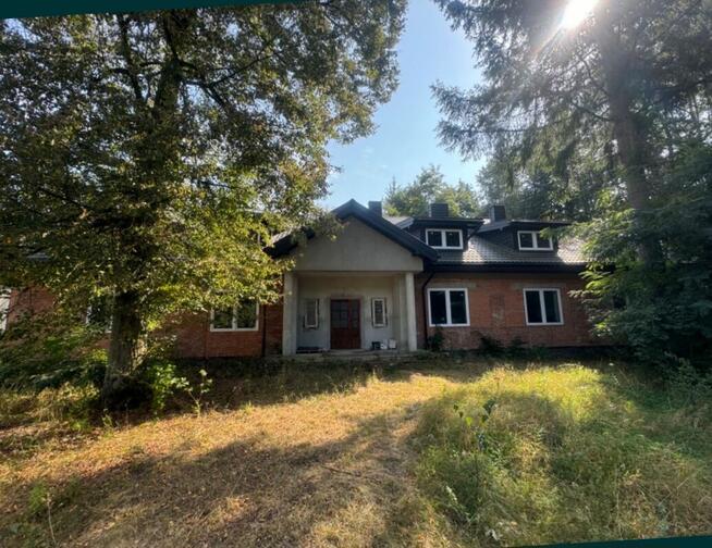 Dworek oraz budynek w stylu dworkowym 30 min od Łodzi