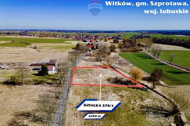 Na sprzedaż działka budowlana 4200 m²