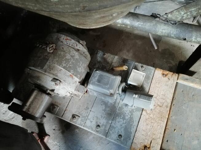 Sprzedam silnik elektryczny traizege pile pas transmisyjny