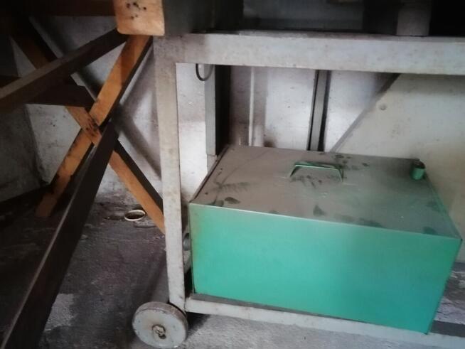 Sprzedam silnik elektryczny traizege pile pas transmisyjny