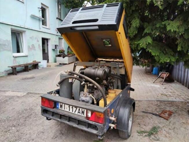 Sprzedam sprężarkę powietrza Compair C 42 z 2015r