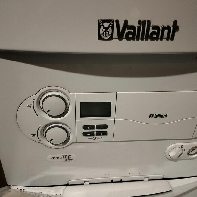 Piecyk gazowy dwufunkcyjny 24 kw Valiant używany.