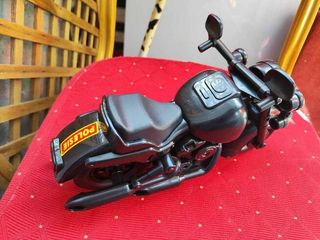 Motocykl motor czarny zabawka na półkę harley pojazd