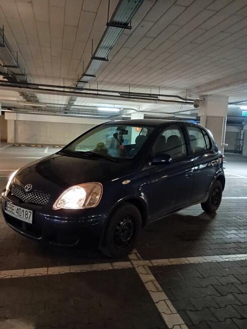 Sprzedam niezawodną i praktyczną Toyotę Yaris