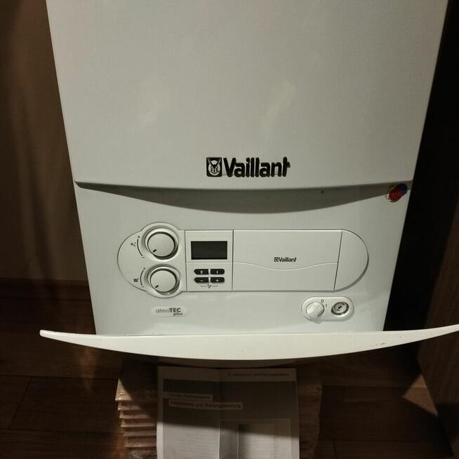 Piecyk gazowy dwufunkcyjny 24 kw Valiant używany.