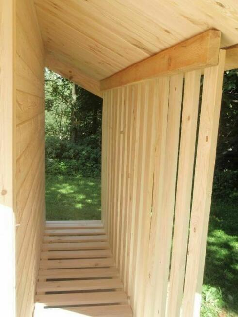 Domek drewniany 4m x 2,5m (taras oraz 2 drewutnie