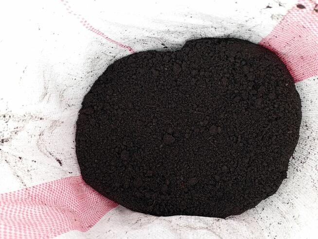 Ziemia ogrodowa czarna, czarnoziem na metry i w workach