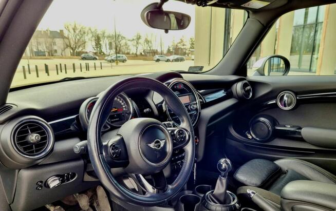 Mini COOPER 1,5 benzyna