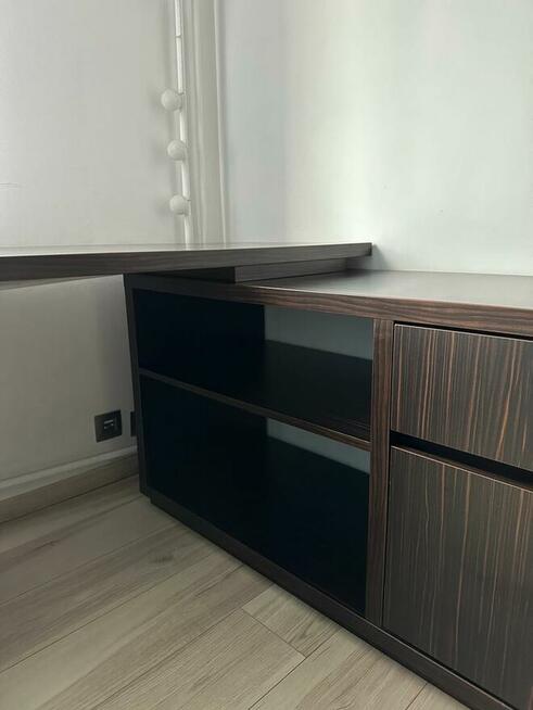 Sprzedam solidne biurko - wykonane przez stolarza.