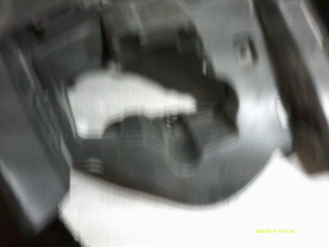 Ramka halogenu lewa strona Focus MK4