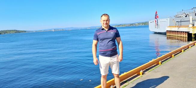 Szukam pani