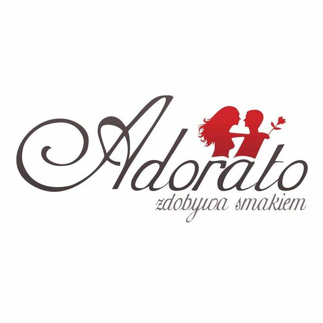 Sprzedawca na stoisku Adorato – Galeria Handlowa M1