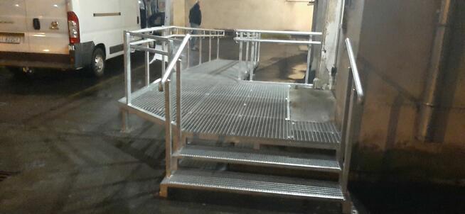 Pochylnia rampa dla wózków