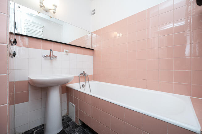 Okazja! Ustawne trzy pokoje w sercu Warszawy