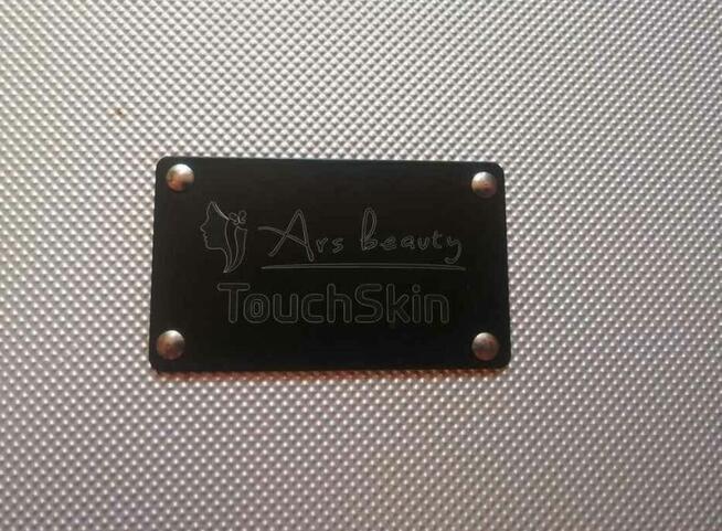 Urządzenie do makijażu permanentnego TouchSkin