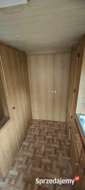 Przyczepa kempingowa na działkę