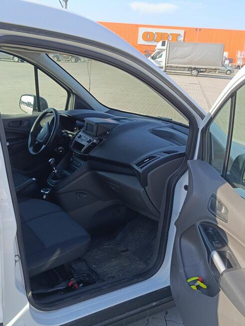 Transport dostawa przewóz ładunków towarów osób