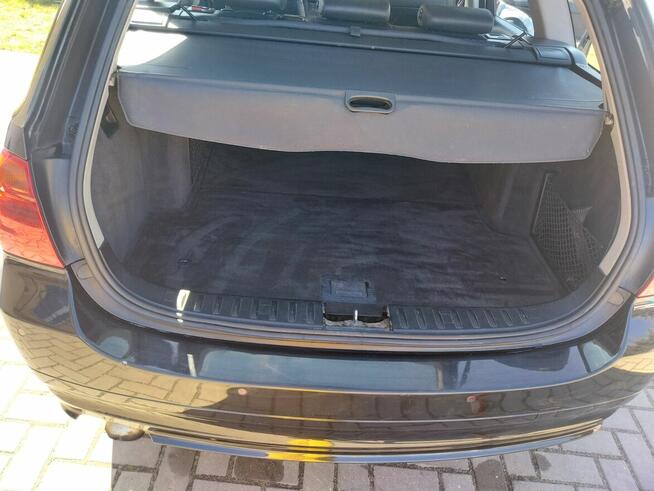 BMW e91 czarne kombi 2006