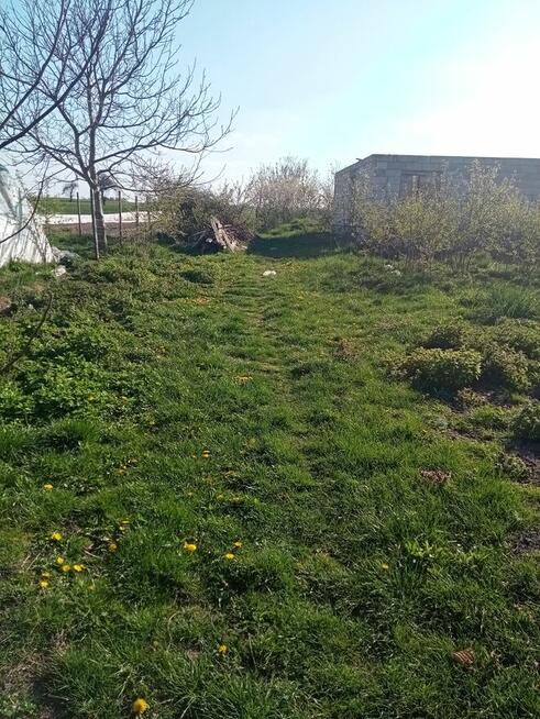 Dom 70 m z rozpoczętą budową Krężnica Jara