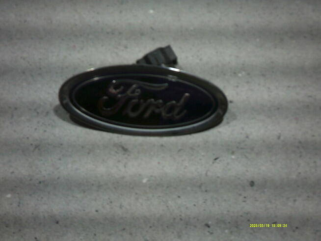 Emblemat przedni na zderzak Focus MK4