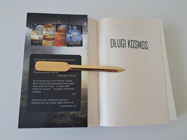 Książka „Długi kosmos” T. Pratchett, S. Baxter