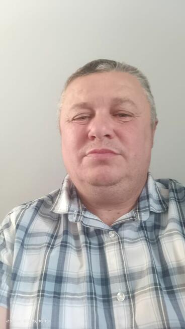 Szukam młodej dziewczyny