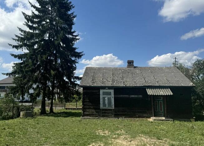 Dom drewniany na uroczej wsi, działka siedliskowa