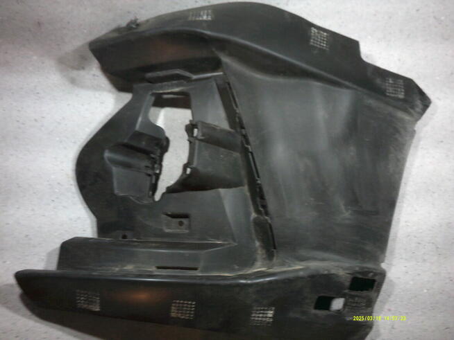 Ramka halogenu lewa strona Focus MK4